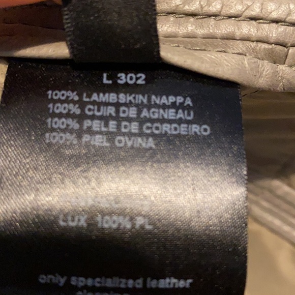 Armani Collezioni 100% Lamb Skin Nappa - Picture 6 of 6